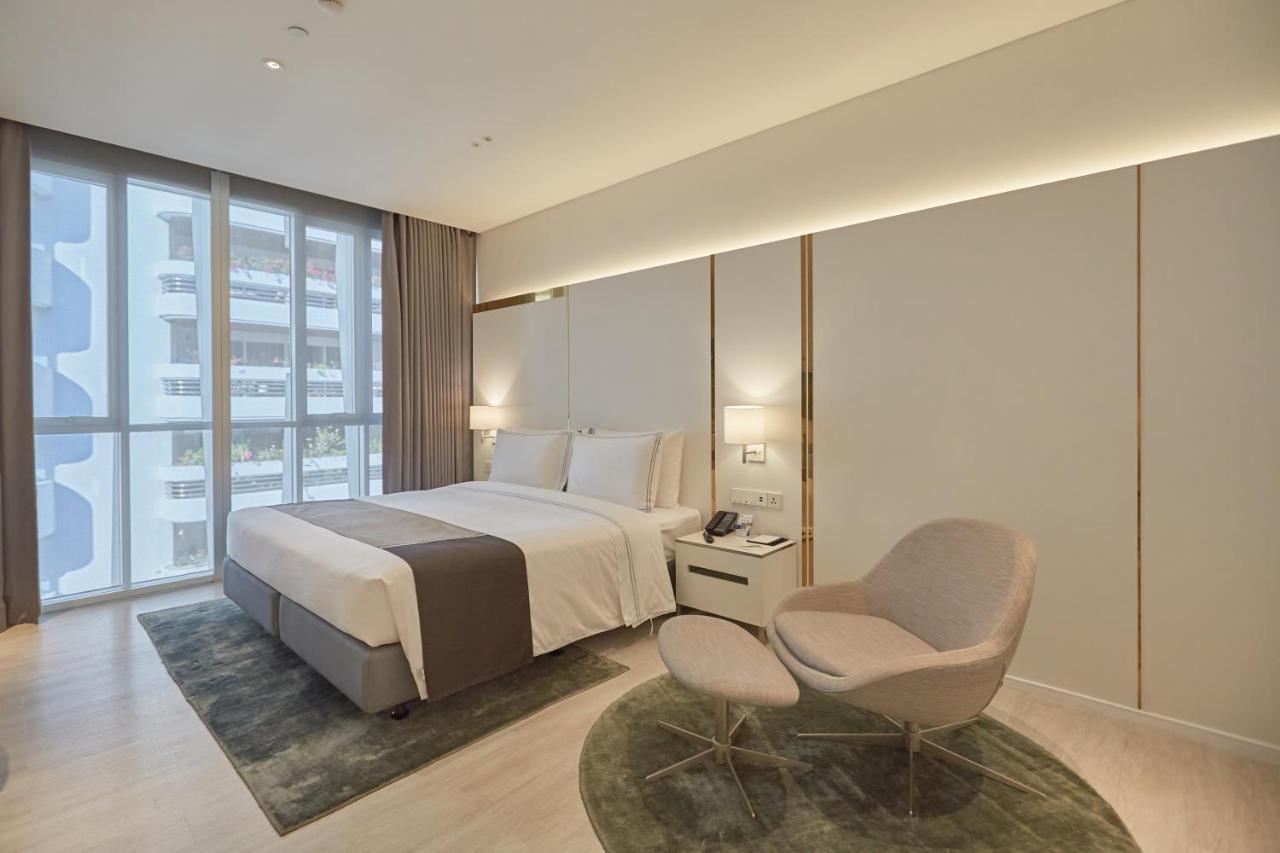 Somerset Maison Asoke Bangkok Bagian luar foto